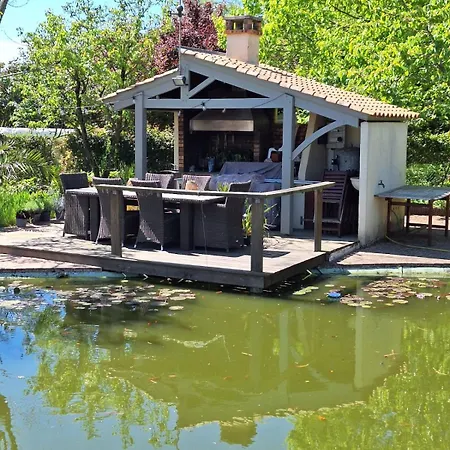 Bed & Breakfast Du Rosais 3*